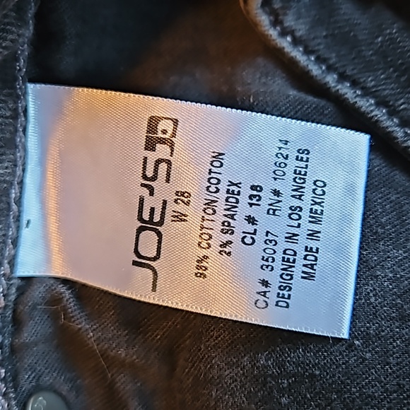 Joe’s Jeans Midrise Denim Cut Off Shorts - Picture 5 of 6